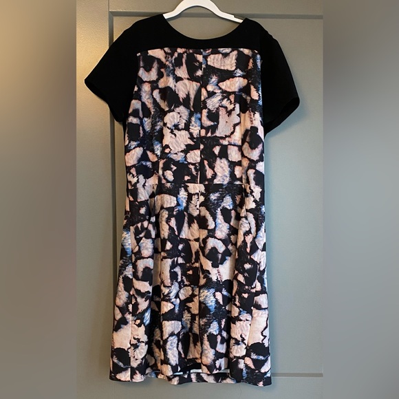 Club Monaco dress - Picture 2 of 4